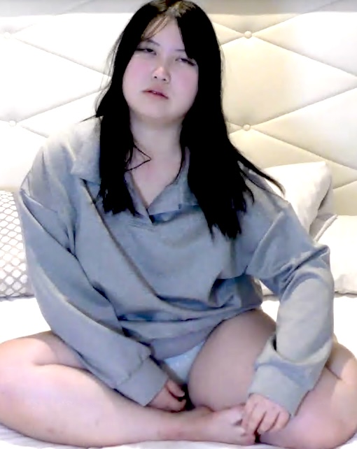 FC2-PPV-4821629 【特典有】番外編 りえちゃん02 中イキ特訓中出し 中イキの悩みを解決するツルツルマ