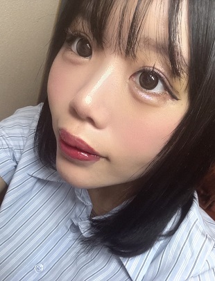 FC2PPV 4822304 【完全シークレット版】【FC2初出演】【顔出し】【中出し】やさしい癒し系VTuberみかさん20歳、白い愛液がとろ～りするほど脳内覚醒、おち〇ぽ放さずいつまでもおしゃぶり、最後は中に出していいよ