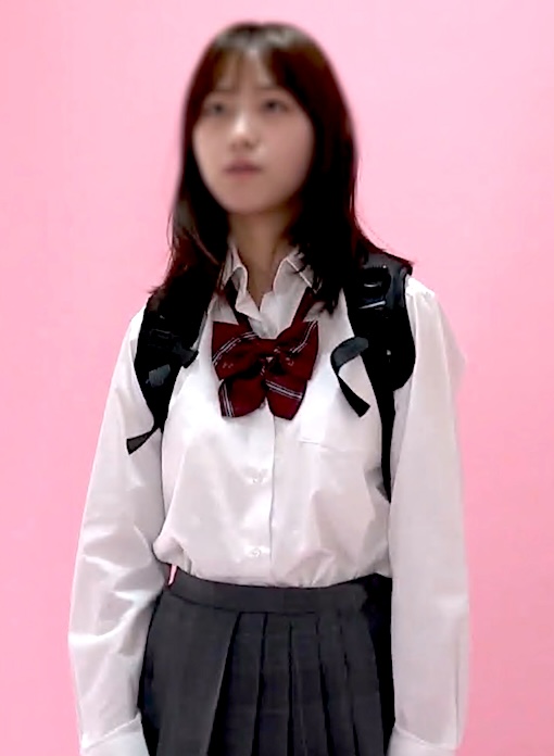 FC2-PPV-4822491 素人パンチラ in 個人撮影会 vol.139 激カワ♡正統派アイドルみずき「パンツ汚してごめんなさい。