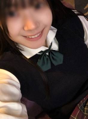 FC2PPV 4824541 [期間限定で大放出!10000pt➡1480pt]無修正＜純朴で無垢な黒髪小顔ルック１８ちゃん＞AFTERclass瞳クリクリ童顔まんこにたっぷりと濃厚精子をぶち込みました！