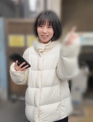 FC2PPV 4826925 【稀少・見比べ】ちっぱいガリ細スレンダー彼女（20）とハメ撮りSEX　乳首ビンビン5cmが揺れる猛烈ピストンで生ハメたっぷり中出し【素人個人撮影】 [有]