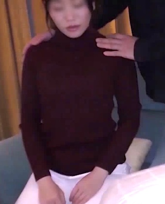 FC2-PPV-4830550 【再編集版・薄顔モザイク】債務者に堕ちた奥様 他人棒を受け入れるまでに