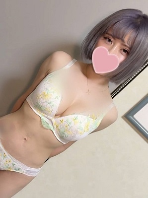 FC2PPV 4830418 【S級素人】スタイル抜群×Fカップ×エロすぎる巨乳歯科衛生士！生チン挿入にガチイキ&膣奥大量中出しハメ