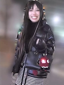 FC2-PPV-4832068 愛想よくて笑顔が素敵。ショップ店員の美人さんのフェラチオタイム