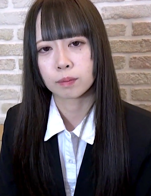 FC2-PPV-4805897 透明感溢れるハンパない美女のスレンダーな身体と美桃尻に中出し！