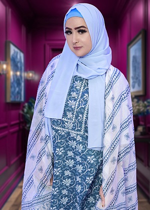 Hijab Mylfs - Mandii Rose - She Was a Conservative Woman, But His Dick Made Her Break a Few Rules