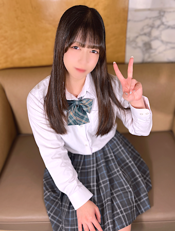 FC2-PPV-4851361 圧倒的ヒロインの”輝き”×金メダル級の豪快潮吹き、バス◯ケ全◯大会経験者の透明感抜群18歳ひかるちゃんが巨根で人生初中出しと常識/崩/か/いレベルの大量潮吹…