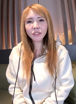 FC2PPV 4853854 【完全シークレット版】【完全顔出し】【NTR】【中出し】２０歳年上の会社社長の妻が、NTR志願でFC2初出演、わたし性欲強いけど、旦那が相手してくれなくて…