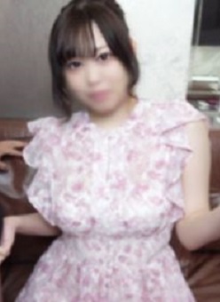 FC2PPV 4856862 【豪華６発射】元グラドルの圧倒的色白美巨乳美女を取り合う２人のオトコ。『どっちのチンポが気持ちよかったの？？？』あのテこのテでイカせまくる濃密映像。