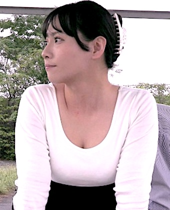 FC2-PPV-4869259 【個撮・野外フェラ&amp;セックス】<爆乳ドスケベ妻>元CA肉感ボディ！デカ乳首！助平マンコ！！