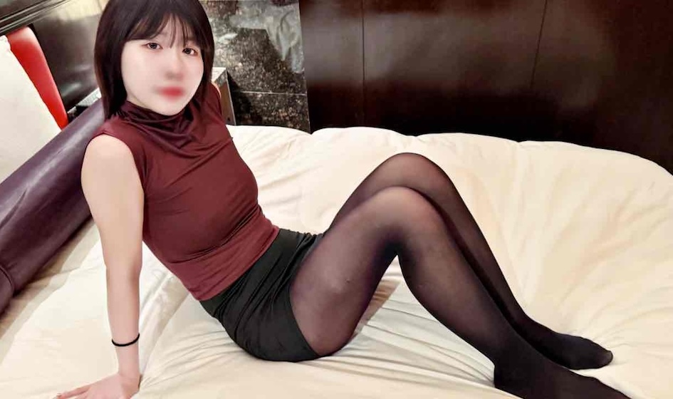 FC2-PPV-4869465 【無】女体シェア会 第11章！短小M男を弄んだ清楚系OLが目の前で極太チンポに堕ちる。