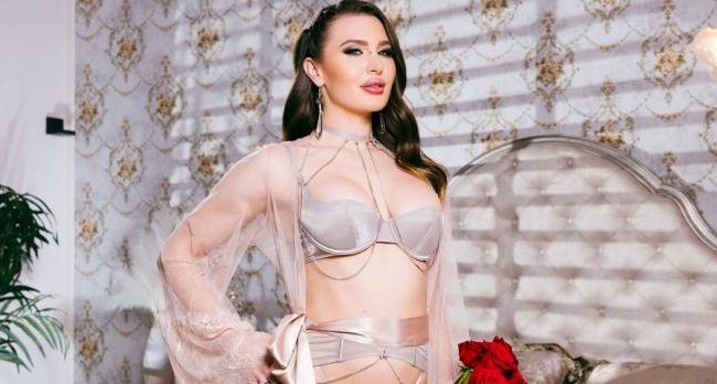 Playboy Plus - Ella Reese - Soft Focus