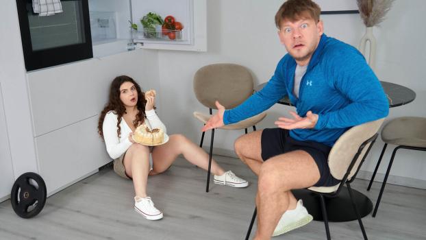 Only Tarts - Rose Noir - New Diet: Trainers Cock