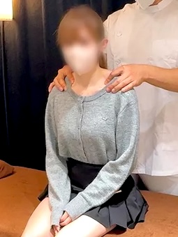 FC2-PPV-4884735 献身パイズリ「早くイってください…」執拗な乳首攻めから逃れる為に不本意な表情を浮かべながらも精一杯ご奉仕する超美人カフェ店員