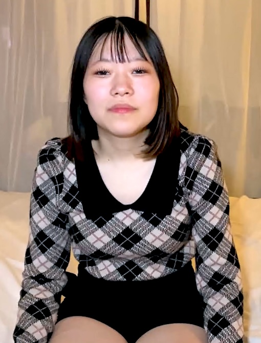 FC2-PPV-4890764 【顔だし・目利きの人妻ハメ撮り編】八百屋で働く人妻は妊活中とのことでお手伝いさせていただきました。