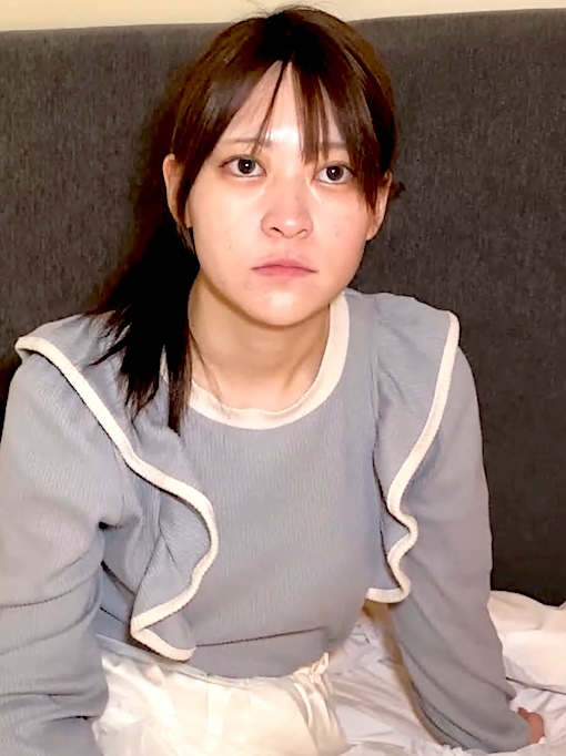 FC2-PPV-4892287 顔出し・無言の人妻ハメ撮り編、小ぶりの小さなおっぱいとスレンダーな体を弄ばれる姿は見ものです。我慢していた声もでてしまい、不覚にもといったところでしょうか