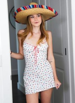 Princess Cum - Della Cate - Stepsis Is My Cinco De Mayo Party - S14:E4