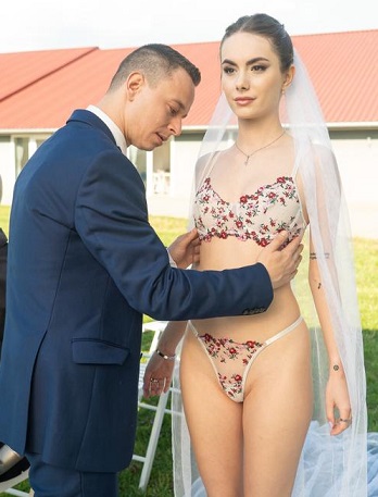 Bride 4K - Liz Ocean - Love Object