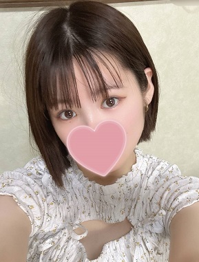 FC2PPV 4904990 【完全素人&amp;初撮り】可愛くて恥ずかしがり屋の初々しい19歳！押しに弱く流れのまま人生初中出しハメ♡特典有り