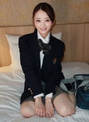 FC2PPV 4905445 無修正＜激カワ18♡元アイドル研究生＞制服のまま、生挿入、キツキツまんこに１週間以上溜めた特濃精子②発　中出ししちゃいました!