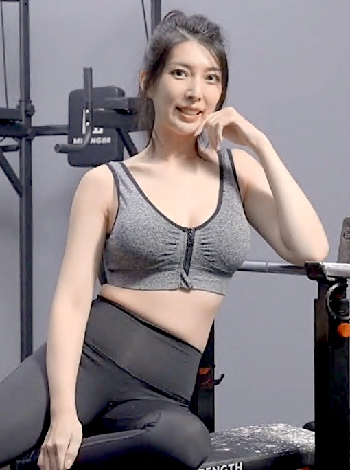 台湾のトップクラスの巨乳女神「梁嘉欣」FapHouse×Swag.SWYP-0009。私の美しい女性フィットネスインストラクターは、ヨガパンツを履いてジムでセックスをしながら、フェイシャルをしてくれます。