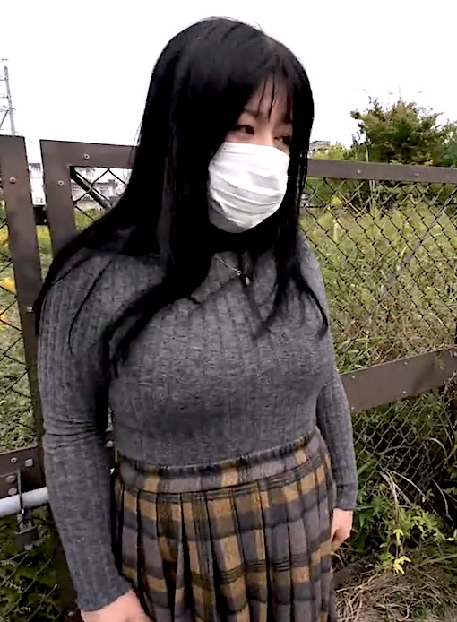 FC2-PPV-4912995 【個撮・野外露出&amp;フェラ】〈爆乳ぽっちゃり妻>垂れ乳！アへ顔！セックスレスで欲求不満の肉感ボディ