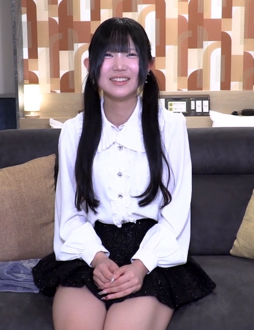 FC2-PPV-4915289 すみれ(18\\)かわいいツインテールの３回目撮影。イラマとアナル舐めさせられ、
