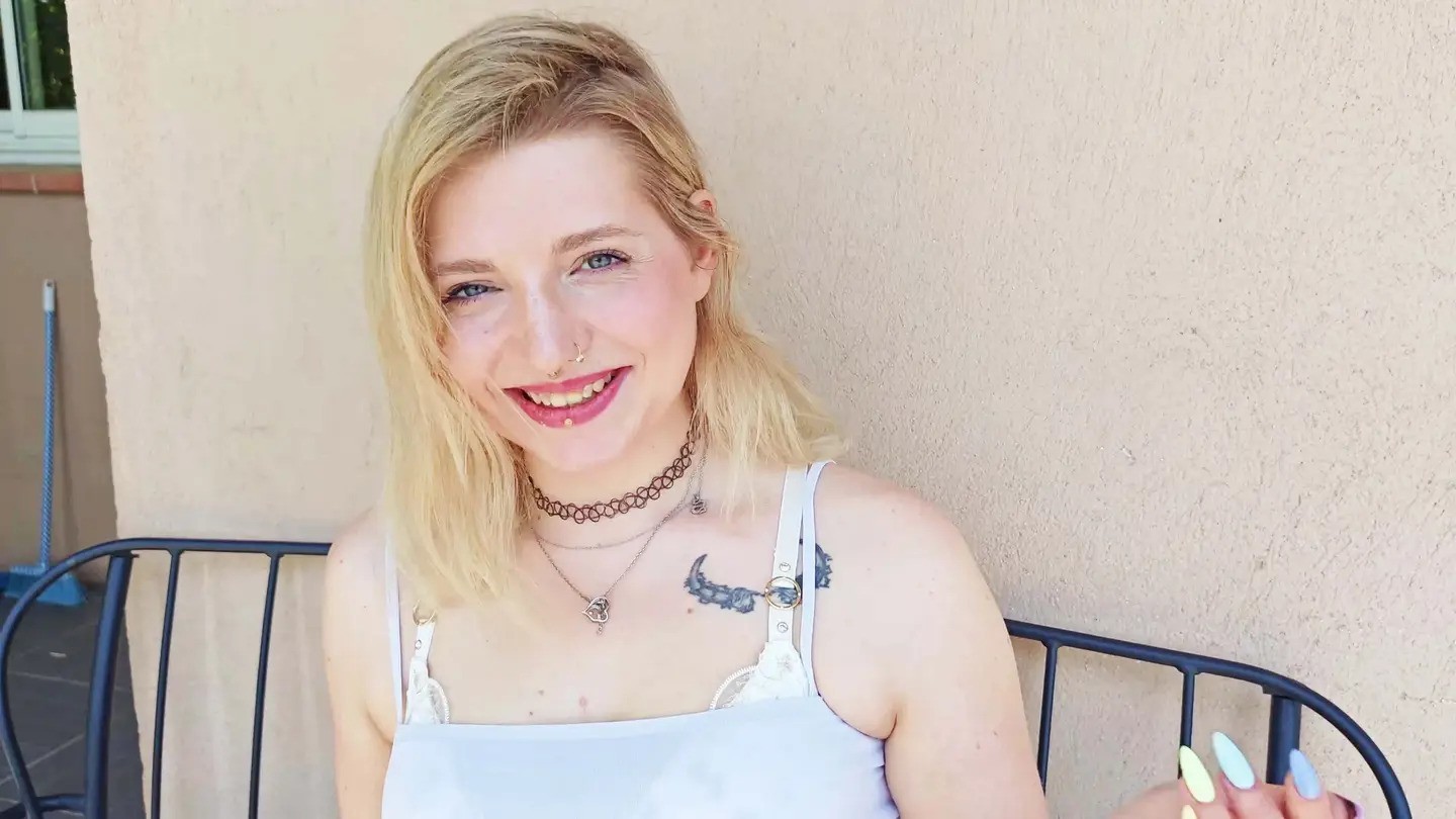 Jacquie Et Michel TV - Matylde - Matylde, 23, never complicates her life...