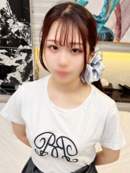 FC2-PPV-4924027 【初撮り】色白美巨乳１./０だい。推し活も良いけど、ホテルで固いチンポの押し活もスキ