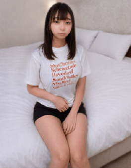 FC2PPV 4931067 ★緊急先着★美爆乳『H』cup18歳★都内陰キャ処女★天然剛毛★中出し+顔射★溢れ出る程の無責任大量膣内中出しで妊娠させた衝撃のスマホ原版【先着高画質特典付き】