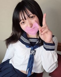 FC2-PPV-4932962 【無修正】18歳、るりはのオマン〇の匂いがたまりません～まだまだ未熟なカラダを