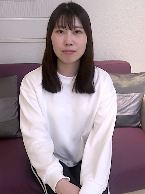 FC2-PPV-4934647 【豪華４発射！】色白長身美ボディ。オトコ日照りの営業事務のコに固いチンポを見せたら、
