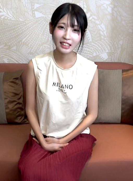 FC2PPV 4936167 19歳の可憐な色白の華奢な美●女！儚い見た目とは裏腹に隠し切れない敏感なカラダにこっそり中出し。マンコで学ぶオトナの色気。