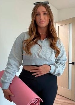 Household Fantasy - Skylar Snow - Naked Massage With Busty Step Mom