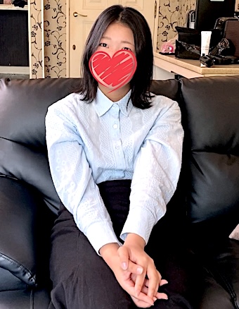 FC2PPV-4945774 今年卒業したての18さい♡地味で真面目な公務員のハメ撮り！