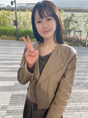 FC2PPV 4946961 8/11まで50OFF!!会社の色白美人後輩とデートからの濃密ハメ撮り♡パイパン美マンをデカチンで突き上げて窓際でもお構いなしの大胆開脚ピストン！