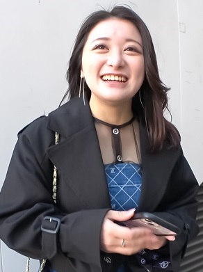 FC2PPV 4956632 【数量限定公開】エッチ大好きなヘアデザイナー、夫に内緒で応募したハメ撮りでドMメス〇タに変貌‼濃密SEXで性欲開放して潮吹きガチイキする衝撃映像[高画質特典あり][有]