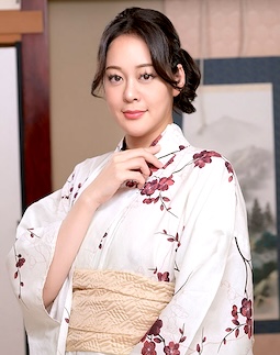 Pacopacomama パコパコママ 081426_100 「私にかけて…」 浴衣美熟女の顔に濃厚ザーメン顔射ラッシュ！