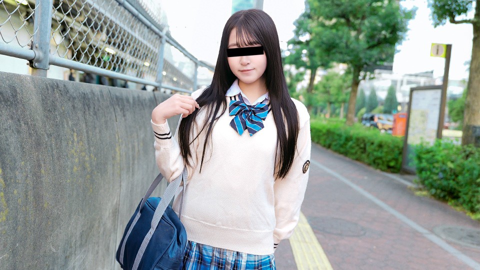 10musume 天然むすめ 081926_01 制服娘を電車でイタズラ 根岸由香