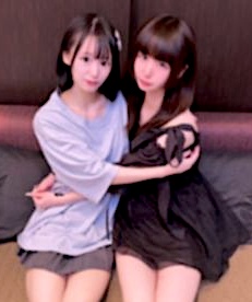 FC2-PPV-4963093 8月最高傑作【激推し】友達と一緒にハーレム３P♡初のレズに目覚める二人。
