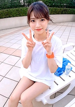 FC2-PPV-4964234 【超神回】常識がバグります。桁違いの可愛さをもつ18才に中出し。