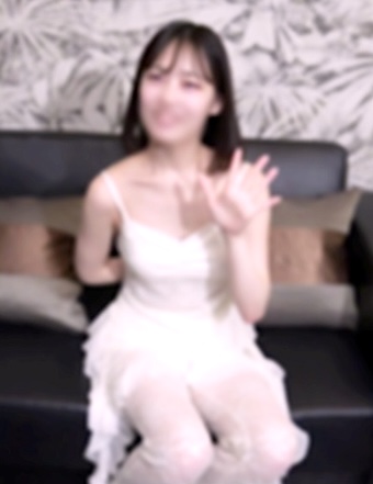 FC2PPV 4964424 【初撮り】天真爛漫なスポーツ美女の白く浮き出た腹筋！固いチンポに興味津々な美女のマンコにフレッシュな精液を注ぎ込んであげました！！