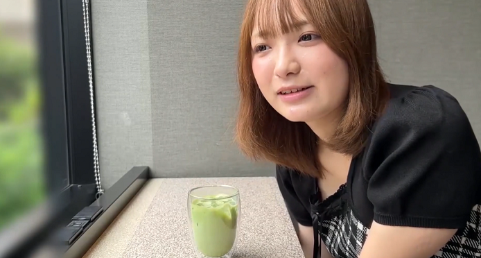 FC2PPV 4976255 【初撮り記念70OFF】初めましての超絶アイドルフェイスJD1ちゃんを捕まえたので、大人の力を使っておちんぽケースにしました