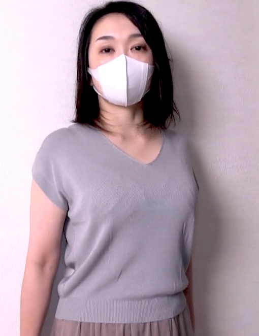 FC2-PPV-4981012 【無・完全素人・生中出し】SNSで知り合った、Gカップ・肉厚びらびらの素敵な奥さまは、