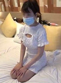 FC2-PPV-4983582 【初撮り・FC2限定】美乳と美尻の艶肌を持つ人妻が初めて交尾を動画に記録される。