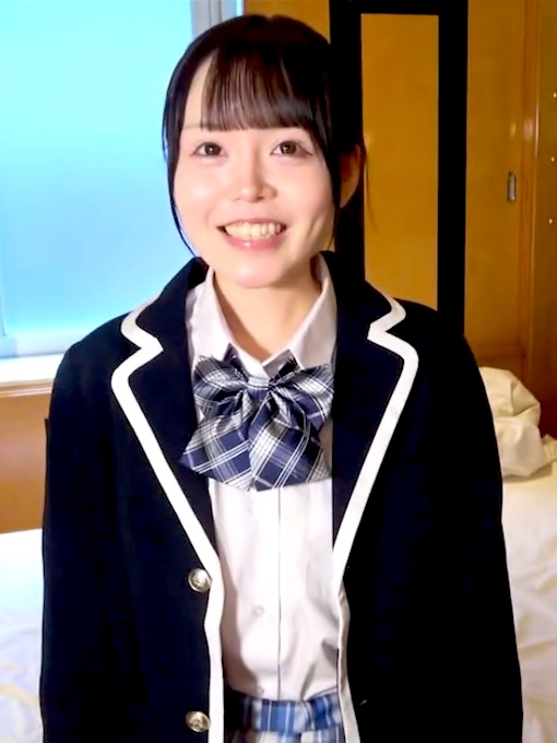 FC2-PPV-4982165 無修正、第６弾、黒髪美女、１４３㎝まいかちゃん。清楚ブレザー制服コスプレでパイパン中出し。レビュー特典無修正
