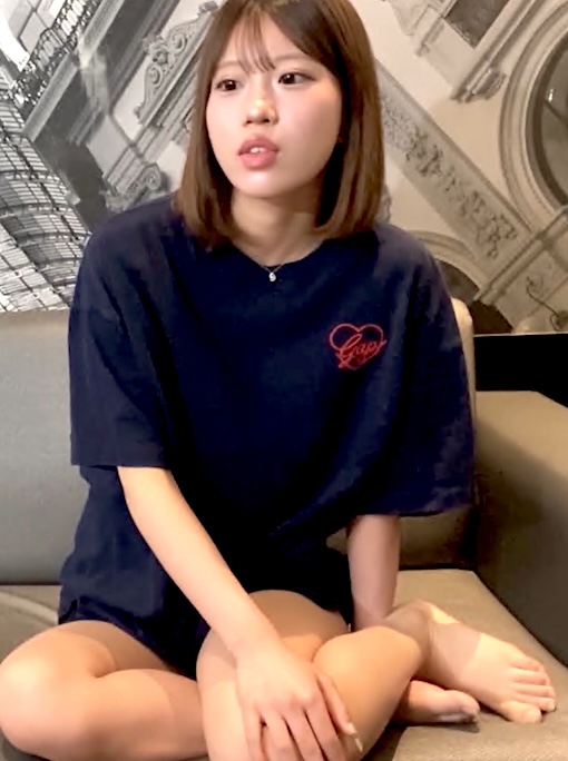 FC2PPV 4990497 清楚な顔して何度もイキまくる美容専門♡大人っぽくもおさなくも見えるまだまだ18歳♡顔もスタイルもS級の本物素人がハメ撮りデビュー♡