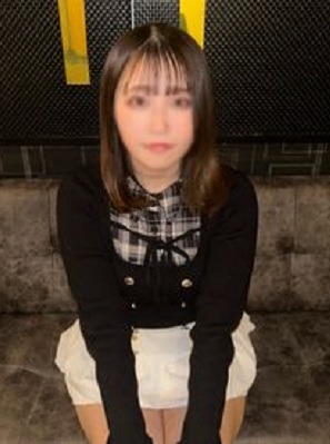 FC2PPV 4990430 【初・5日間限定50OFF！！】経験人数1人の彼氏持ち19歳が経験少ないくせに性欲モンスターでイキまくってたのでデカチンでNTRしてあげた
