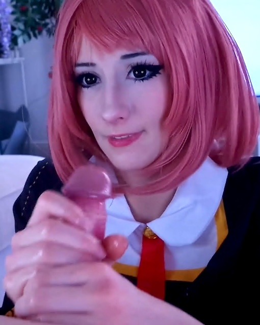 超絶巨乳のコスプレ系配信者「Miss Moons」― 小悪魔コスプレで初解禁！パンチラ、手コキ、フェラ、そして潮吹きまで披露